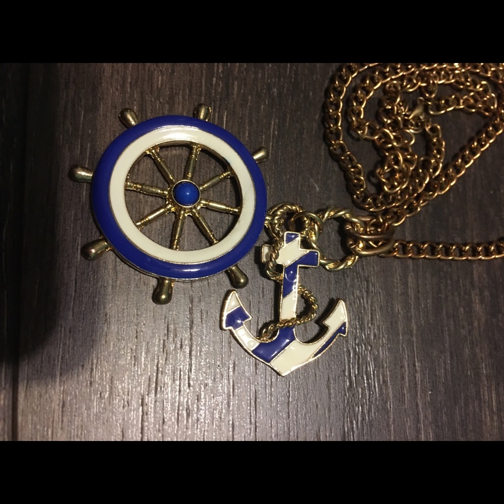 Fashion necklace